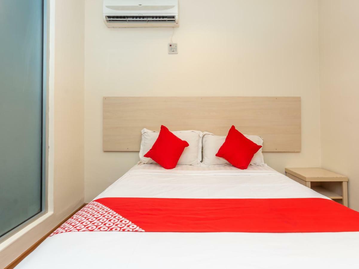 Hotel Oyo 1158 906 Airport Malacca Exterior foto