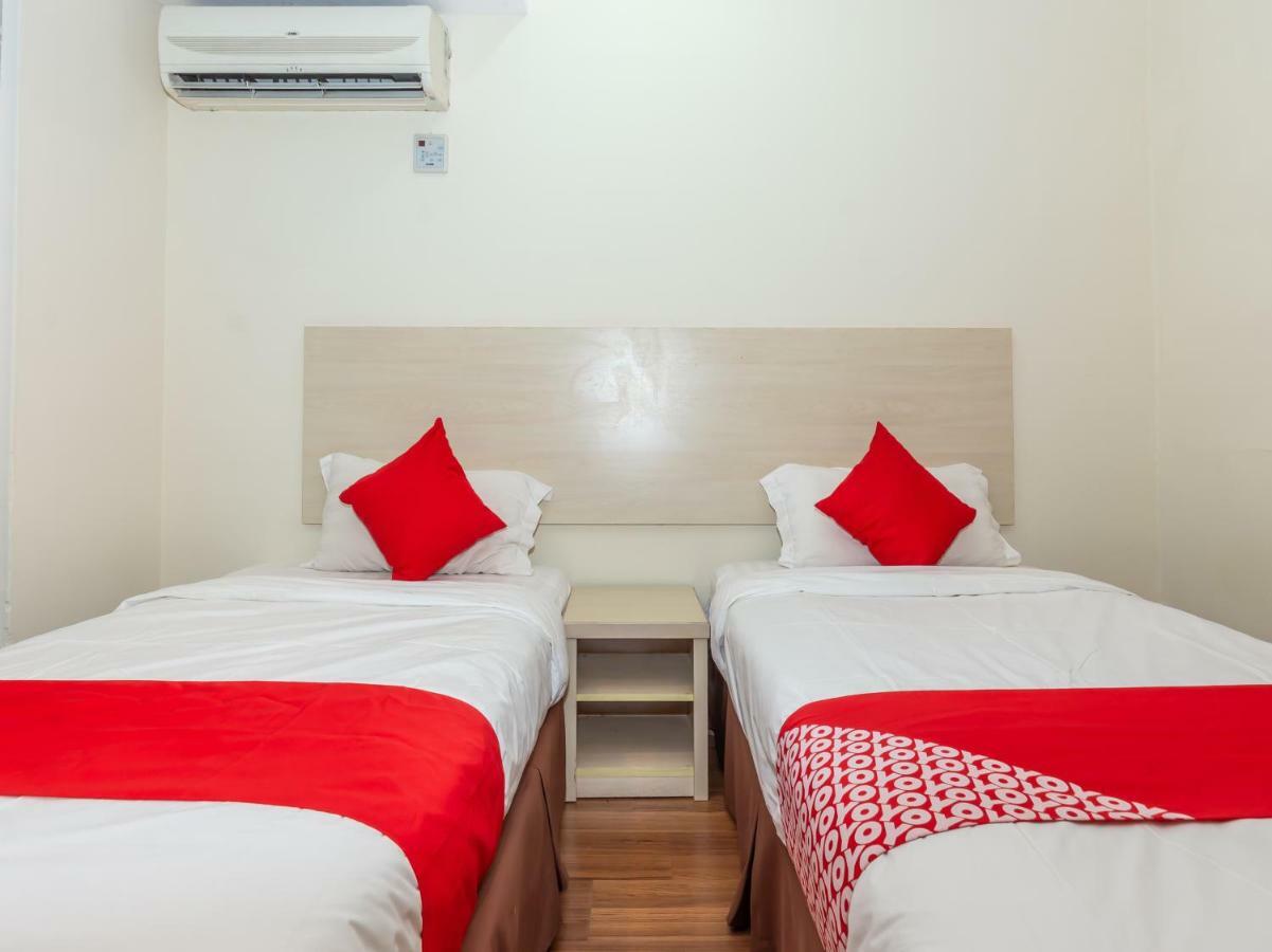 Hotel Oyo 1158 906 Airport Malacca Exterior foto