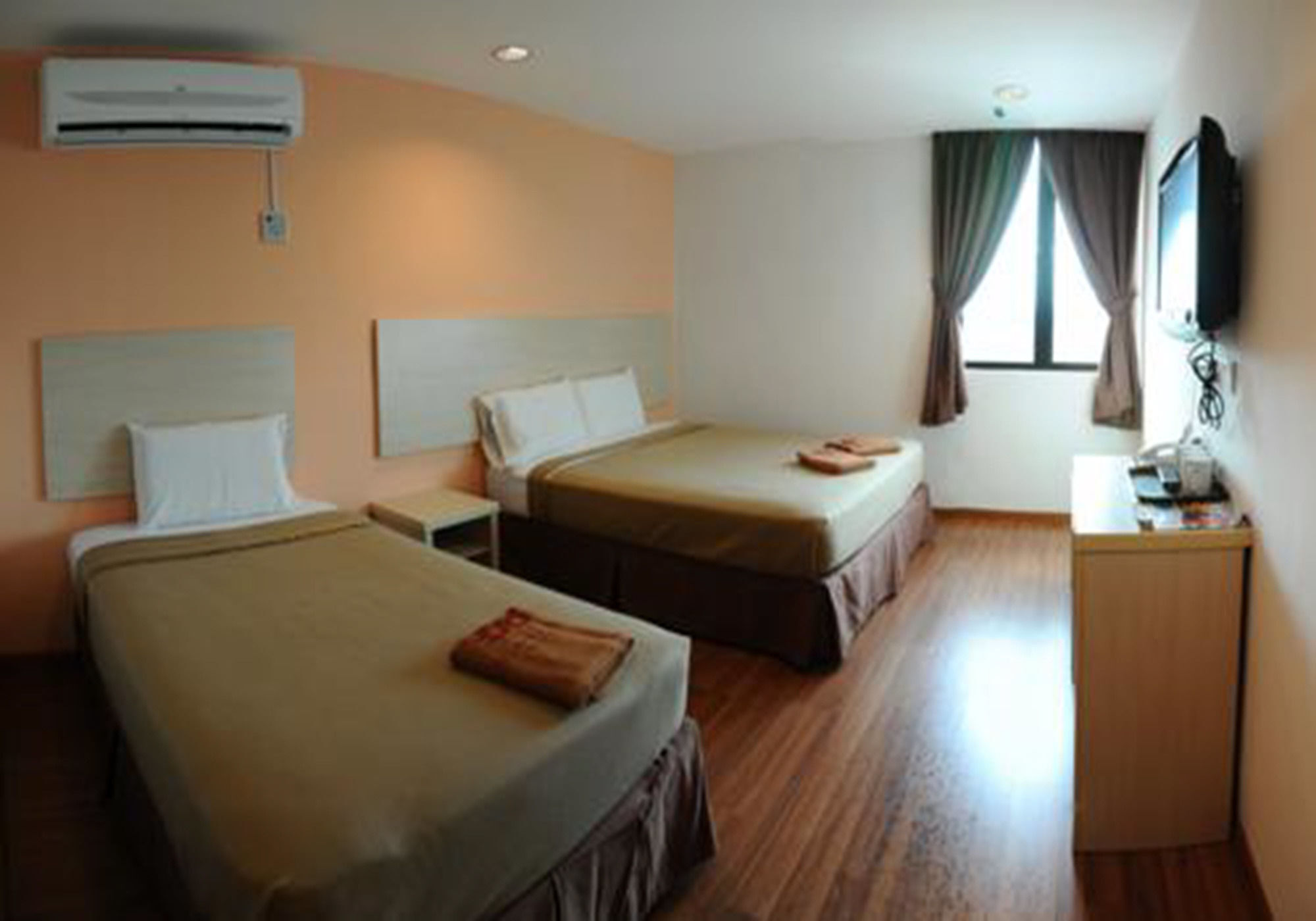 Hotel Oyo 1158 906 Airport Malacca Exterior foto