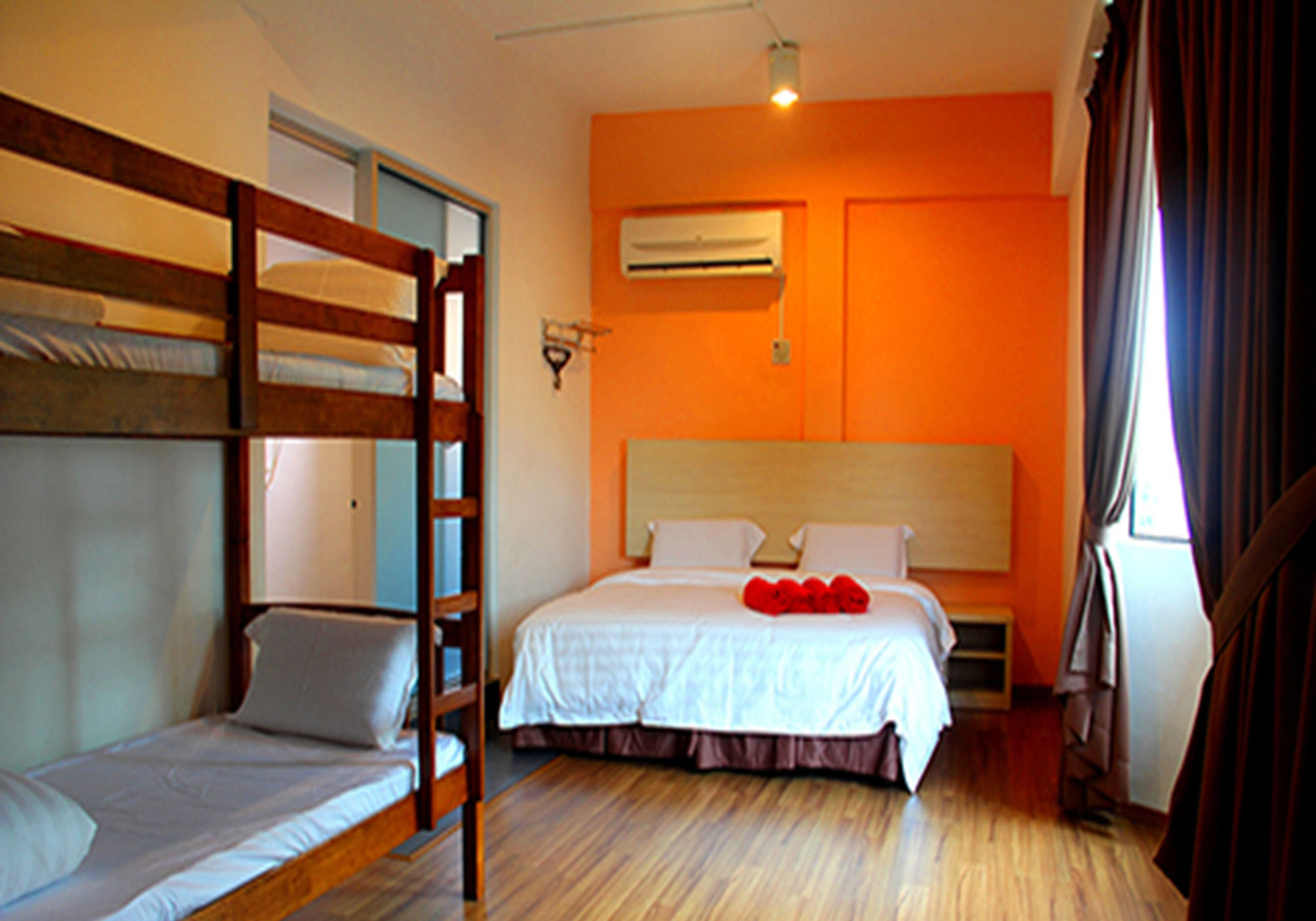 Hotel Oyo 1158 906 Airport Malacca Exterior foto